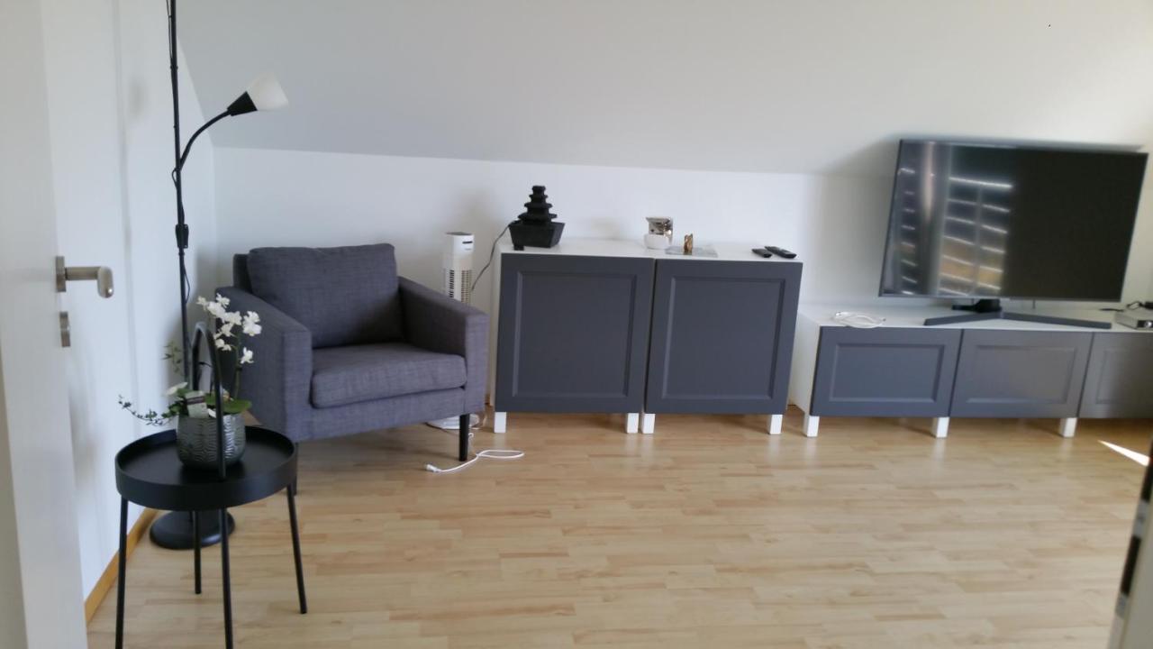Ferienwohnung Rosenbluete Нойштадт-ан-дер-Вайнштрасе Екстер'єр фото