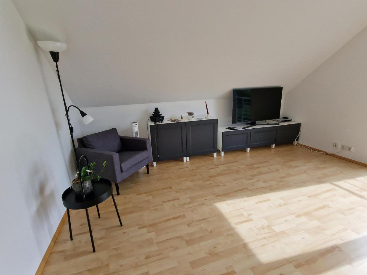Ferienwohnung Rosenbluete Нойштадт-ан-дер-Вайнштрасе Екстер'єр фото