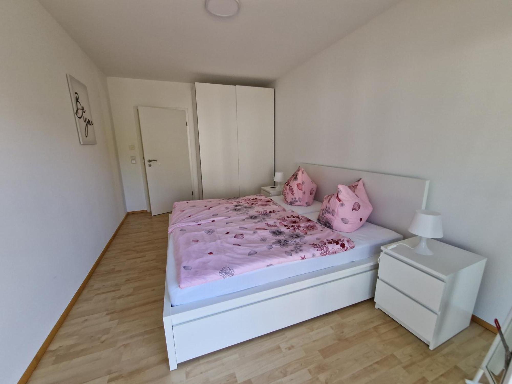 Ferienwohnung Rosenbluete Нойштадт-ан-дер-Вайнштрасе Екстер'єр фото